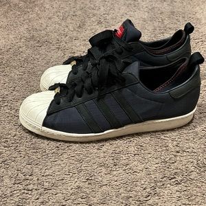 Adidas shelltoe run DMC Christmas in Hollis special edition